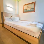 Hostel Sparks