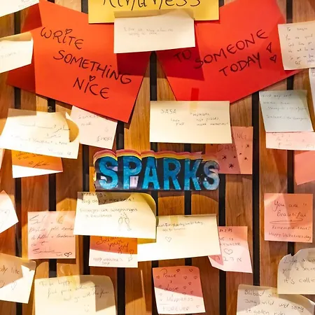 Sparks Hostel *
