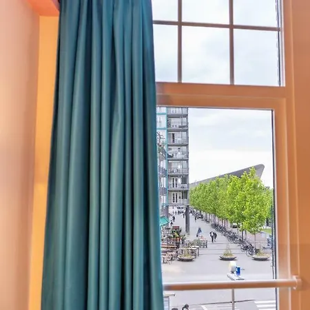 Sparks Hostel *