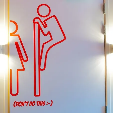 스파크 호스텔 *