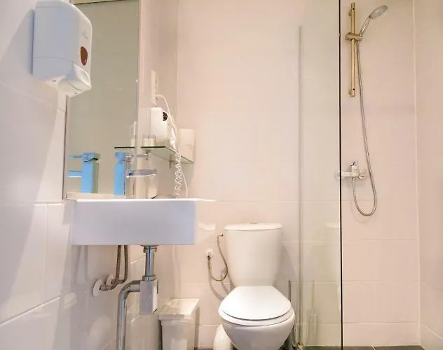 ホステル スパークス